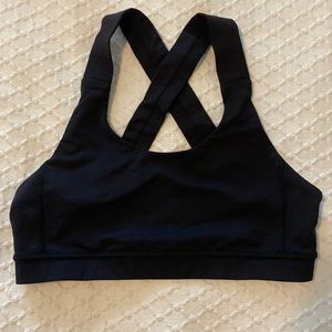 Lululemon Cross Back Sports Bra in Black